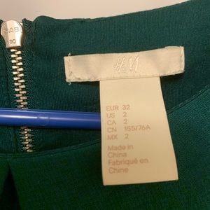 H&M Dresses - Emerald Green 3/4 Sleeve H&M Dress H&M Dresses - Emerald Green 3/4 Sleeve H&M Dress